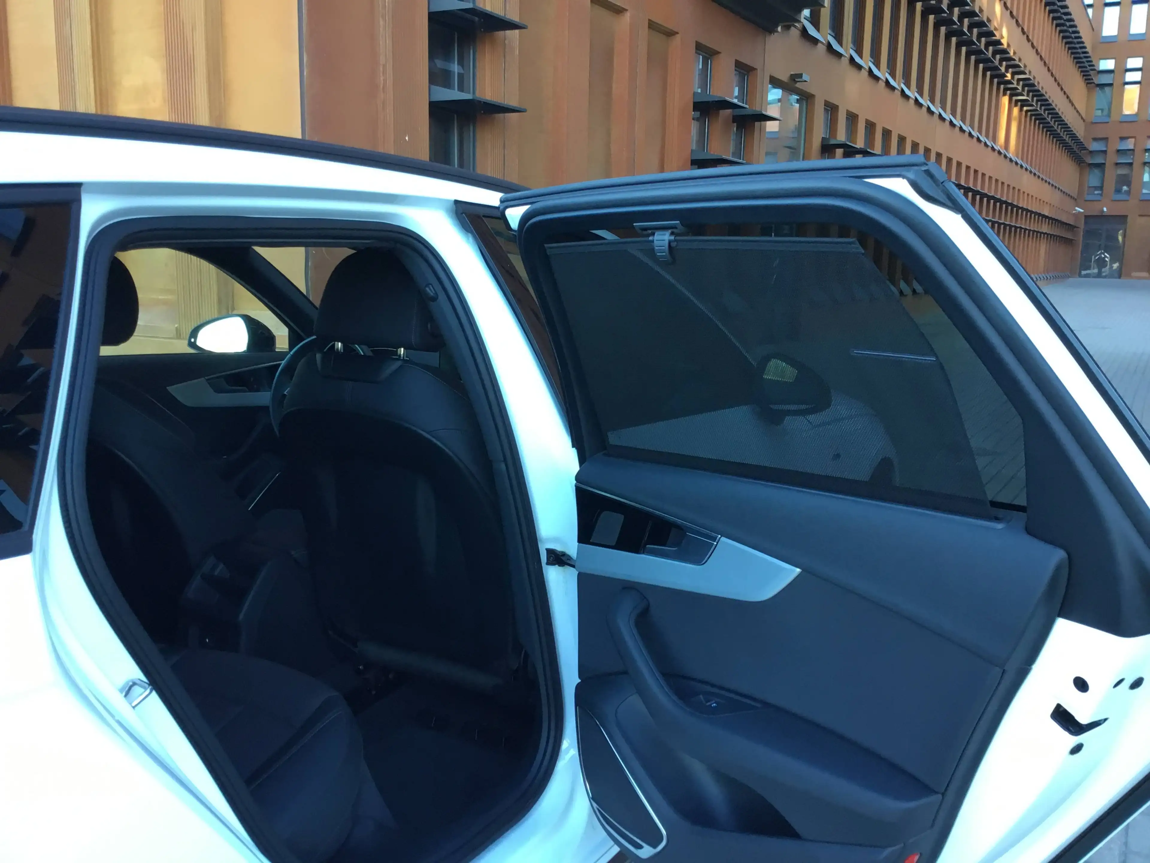 Audi A4 35 TFSI S line — photo 12