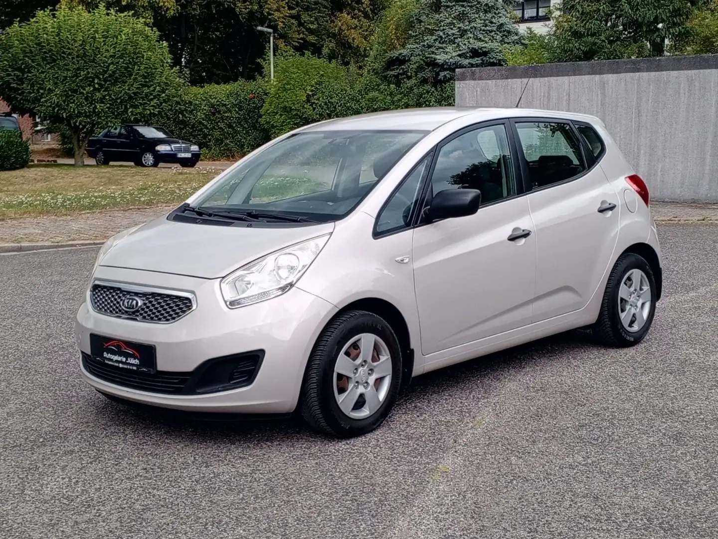 Kia Venga Attract 1.4 *wenig km*Tüv Neu* Silber - 1