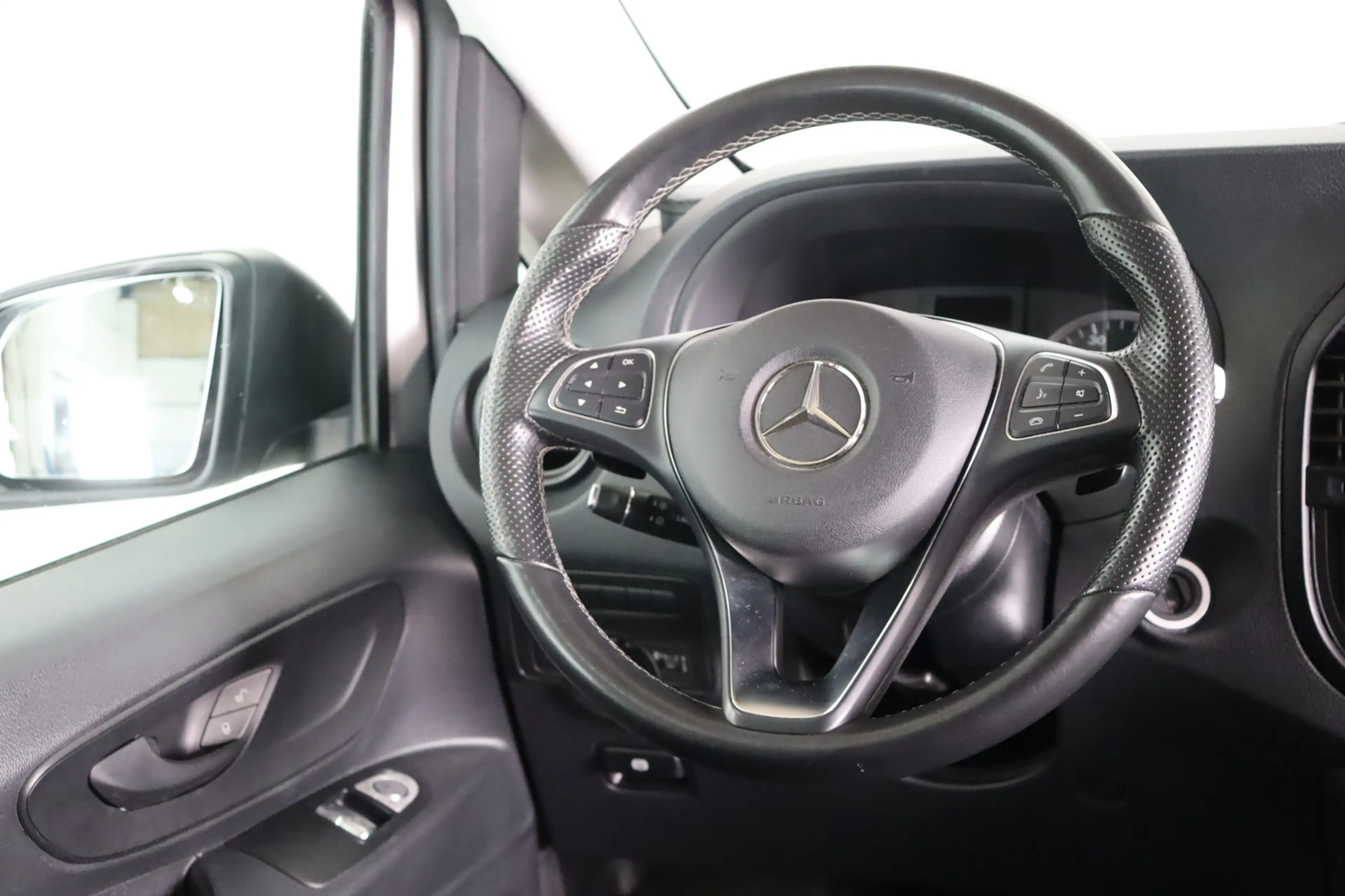 Mercedes-Benz Vito Tourer lang Pro * 9-Sitzer * RFK — photo 11