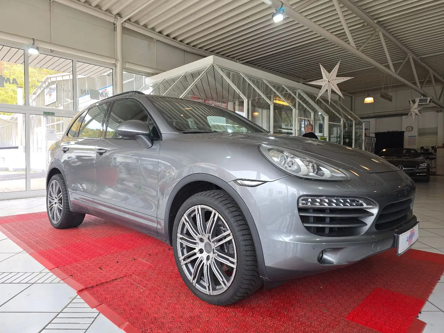 Porsche Cayenne V6 +PANO+BI XENON+KAMERA+BOSE+LUFT Grau - 1