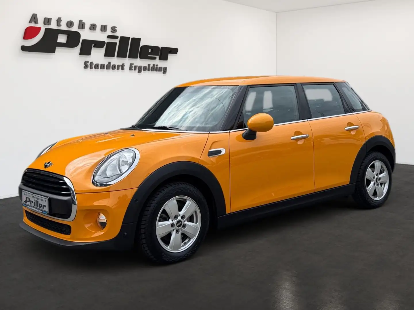 MINI One Mini 5-trg. *SHZ/KEYLESS/TEMPOMAT/PDC* Orange - 1