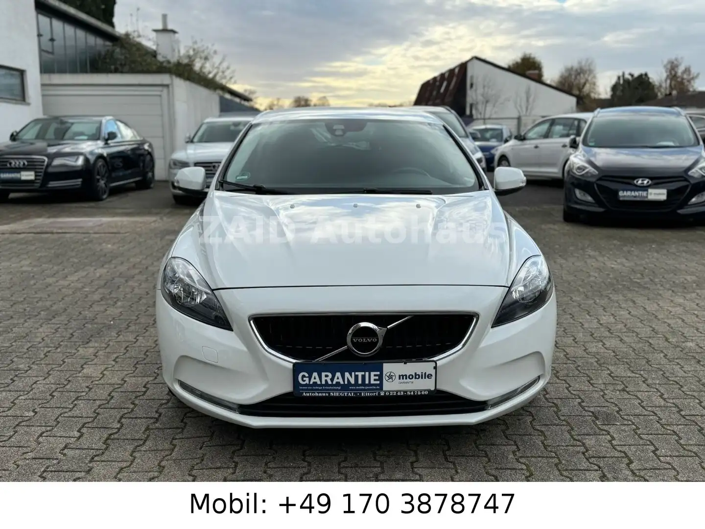 Volvo V40 Kinetic 2.0L*AUTOMATIK*NAVI*PDC*1HAND* Blanc - 2