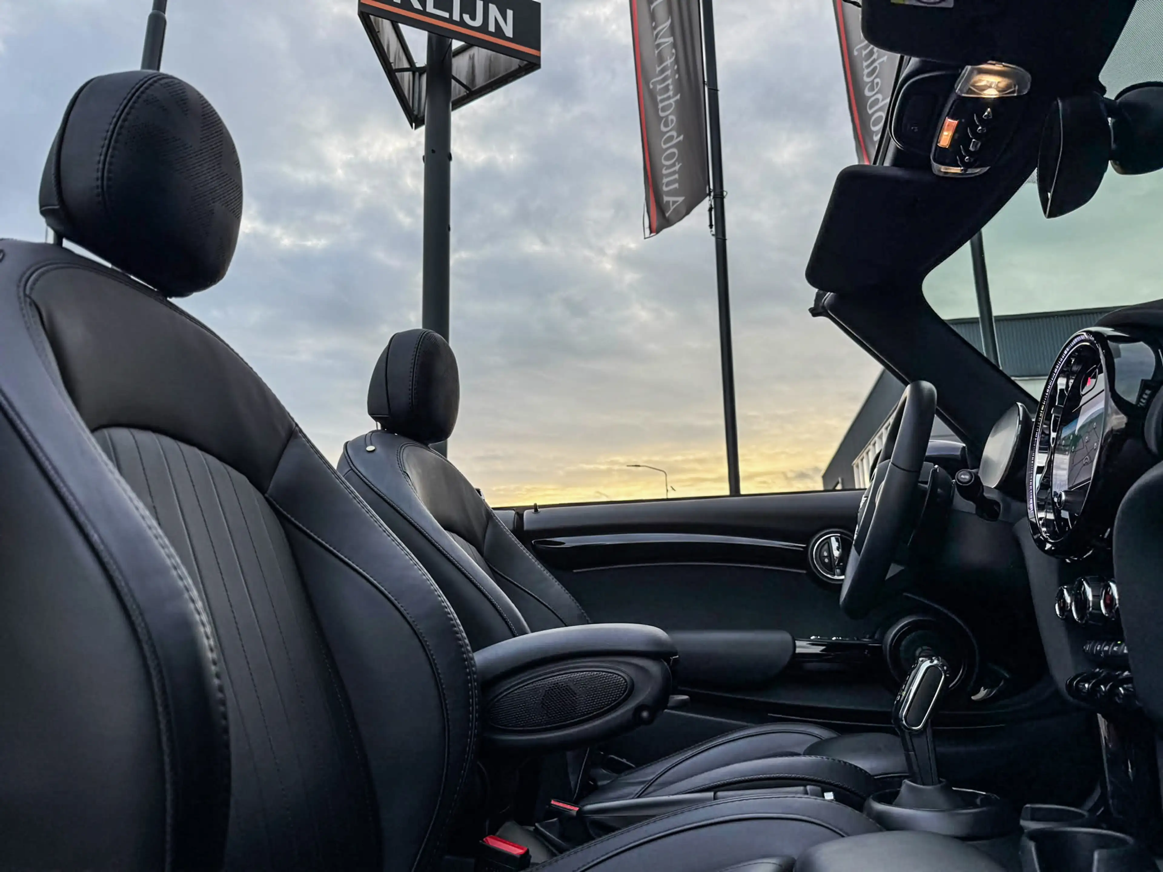 MINI John Cooper Works Cabrio 2.0 JCW Pack F1 aut 231pk/Leer/Hk/Navi/Head up/Btw — photo 8