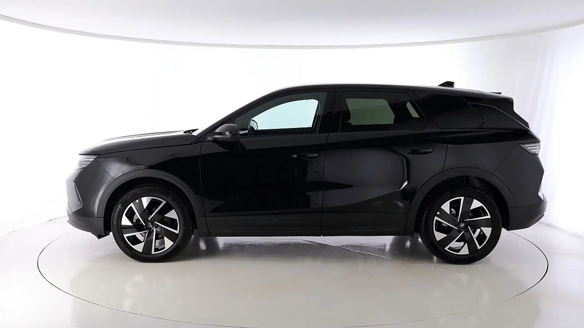 Opel Grandland GS Hybrid Benzinmotor 145PS - 6 eDCT Schwarz - 2