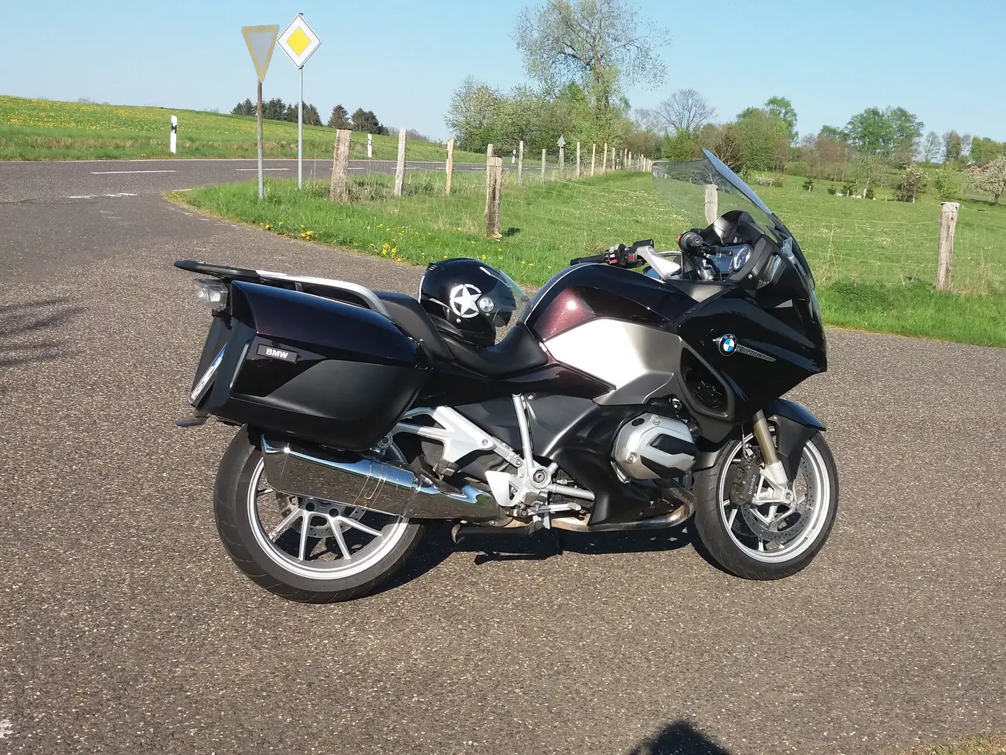 BMW R 1200 RT Brown - 1
