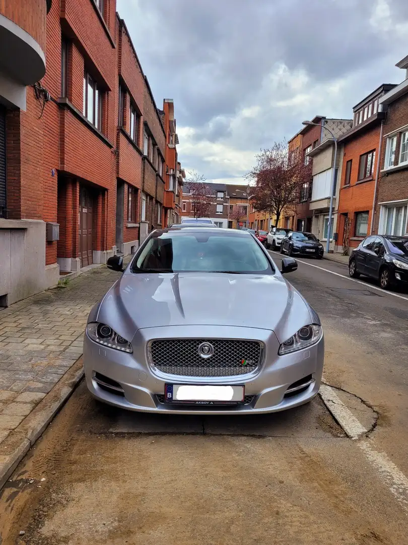 Jaguar XJ 2.0i Ti Premium Business Edition Plateado - 2
