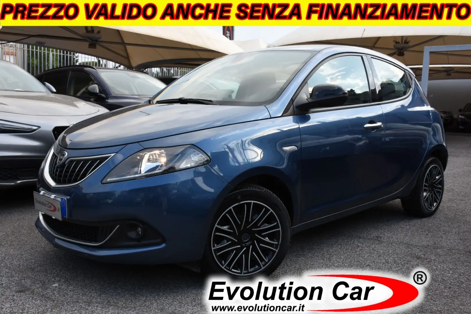 Lancia Ypsilon 1.0 FireFly 5 p. S&S Hybrid Gold **5 POSTI** Blu/Azzurro - 1