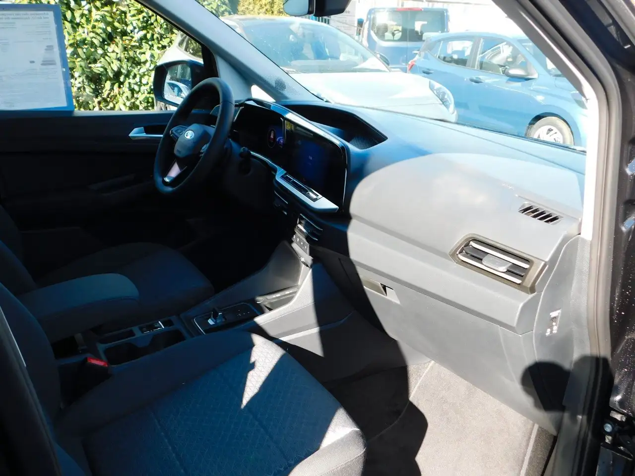 Ford Grand Tourneo Connect Titanium 14