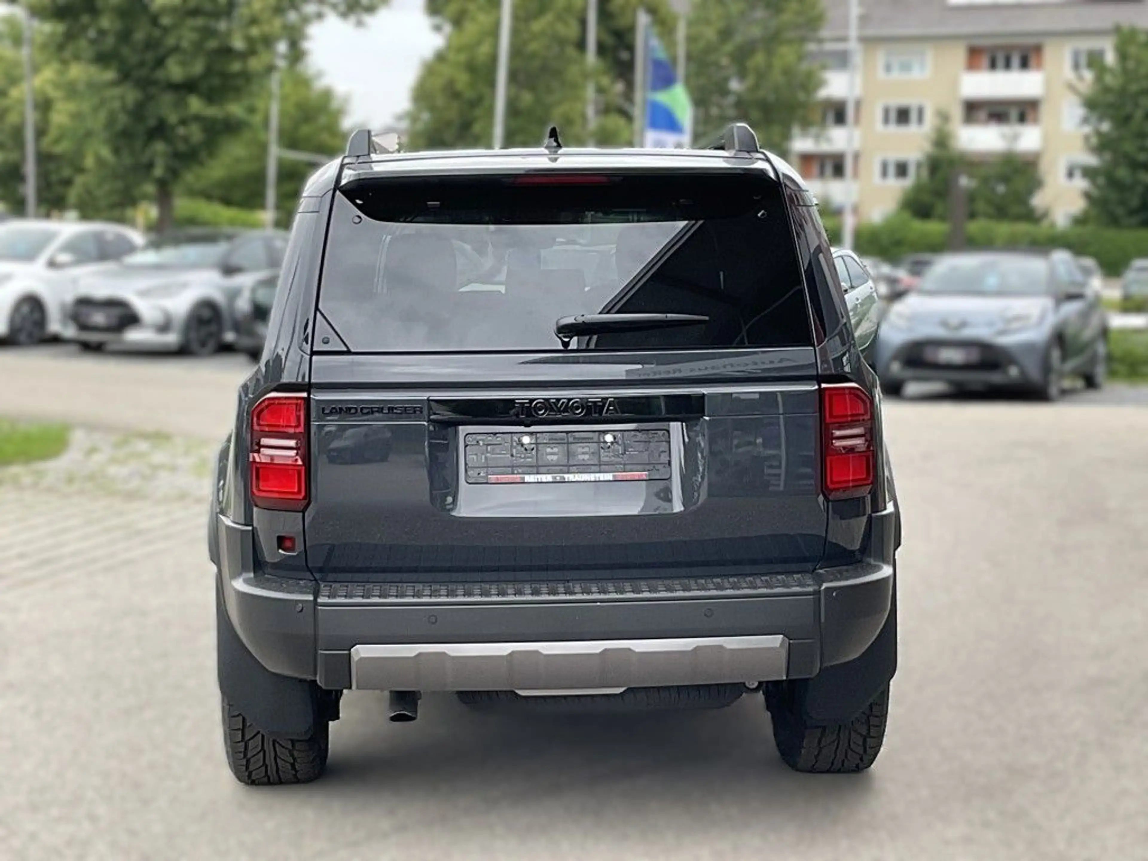 Toyota Land Cruiser 2.8 D-4D Mild-Hybrid Automatik Executive — photo 5