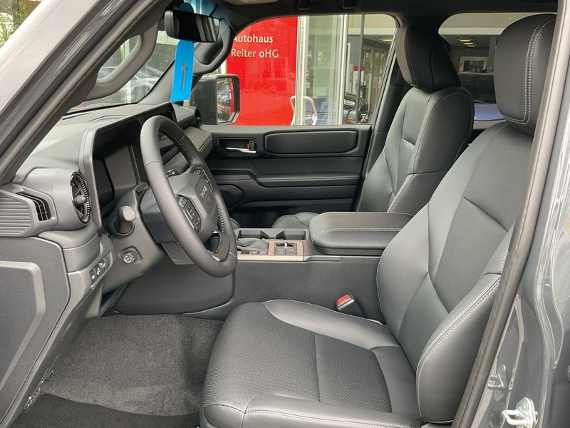 Toyota Land Cruiser 2.8 D-4D Mild-Hybrid Automatik Executive — photo 9
