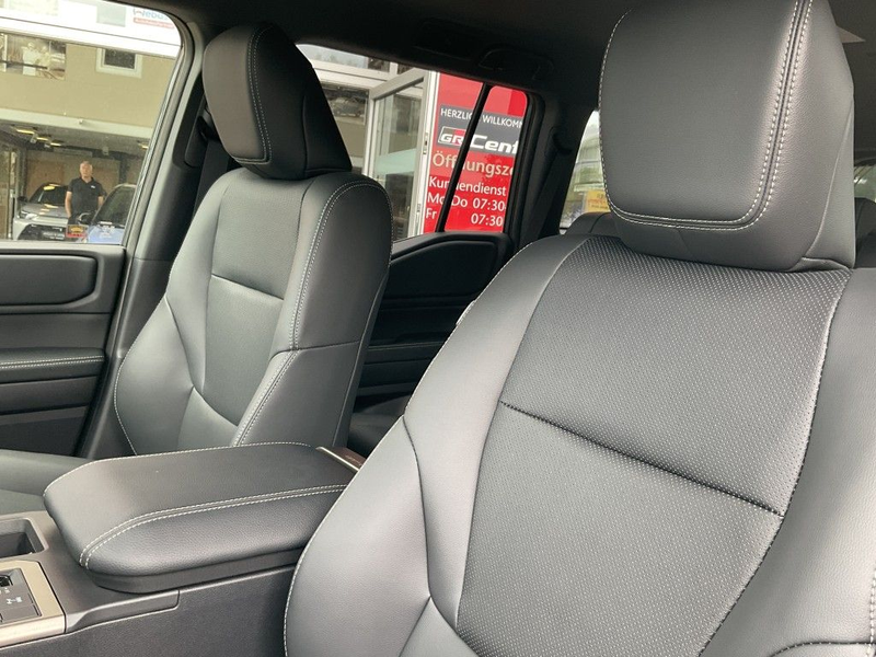 Toyota Land Cruiser 2.8 D-4D Mild-Hybrid Automatik Executive — photo 13