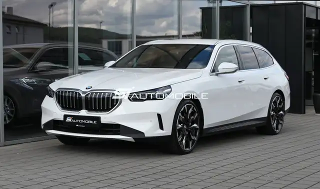 BMW 5 Series main image