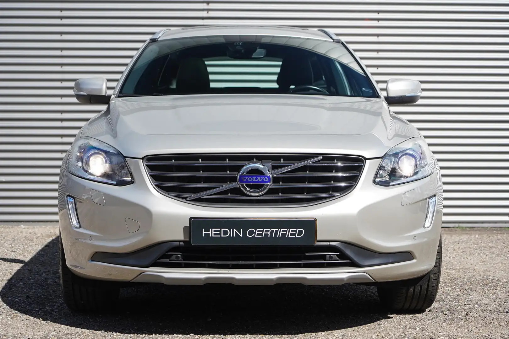 Volvo XC60 T5 Polar+ | AUT. | Pano. dak | Standkachel | Power Bruin - 2