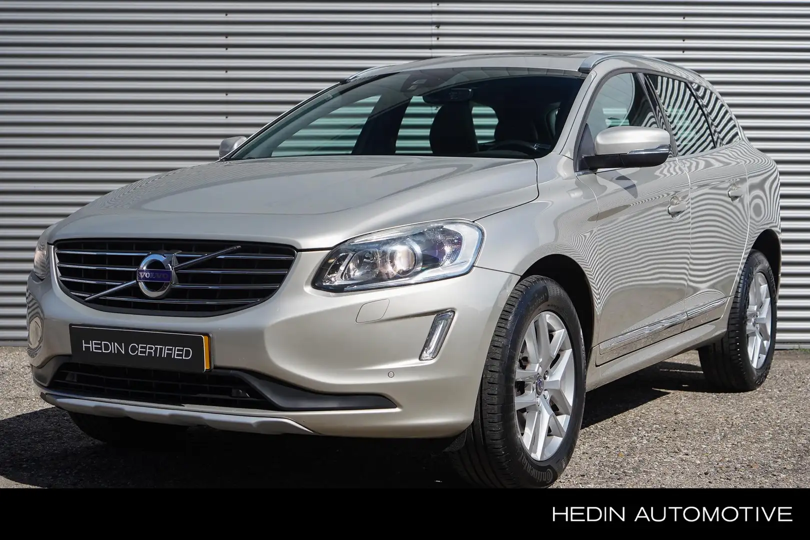 Volvo XC60 T5 Polar+ | AUT. | Pano. dak | Standkachel | Power Bruin - 1