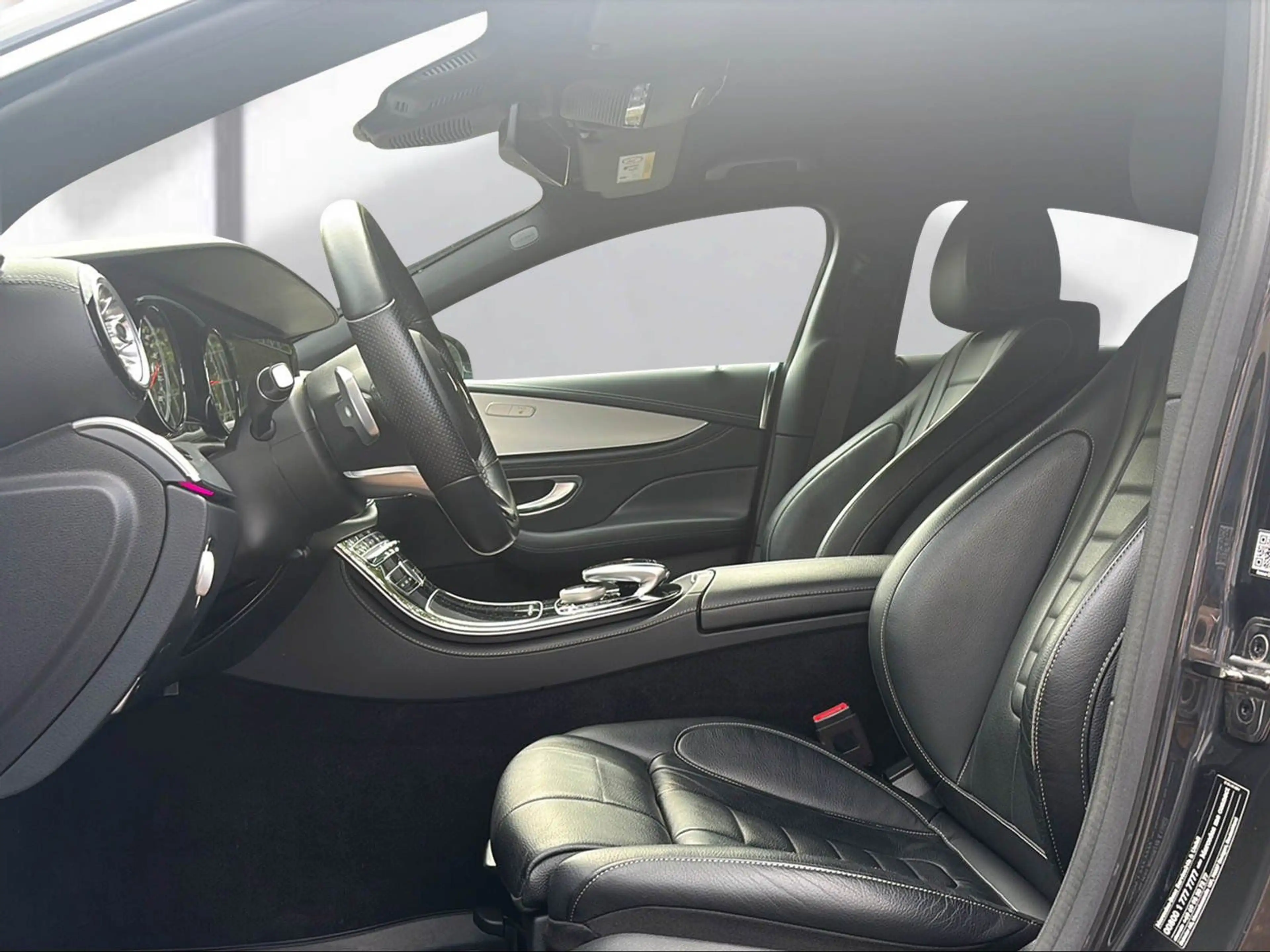 Mercedes-Benz CLS 300 d Coupé AMG DSC 360° BURMESTER MULTIBEAM — photo 15