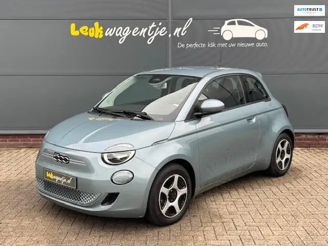 Fiat 500e Passion 42 kWh *carplay *p-sensor *11.000 km *BTW