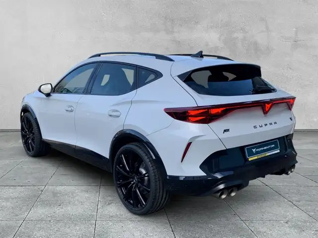 Cupra Formentor view 3