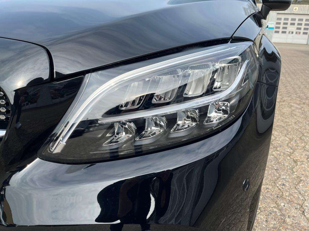 Mercedes-Benz C 180