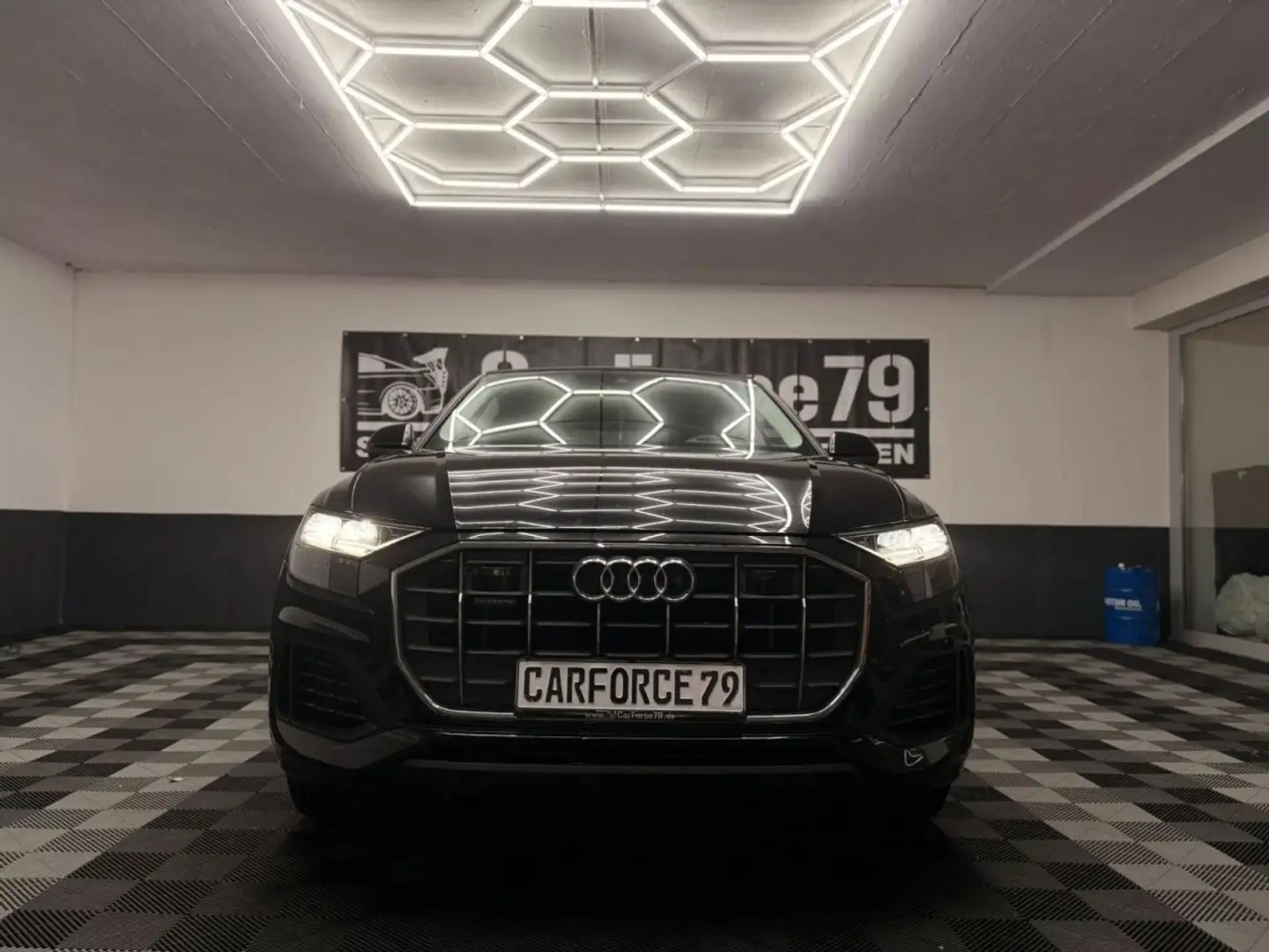 Audi Q8 55 TFSI quattro LENKRAD-,SITZHZG DAB HEADUP Klima Noir - 2