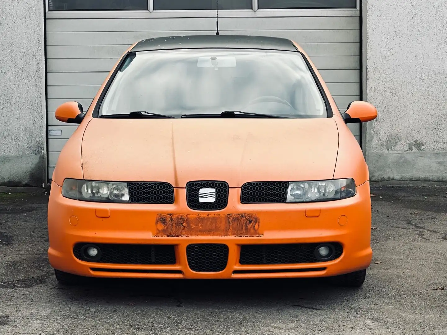 SEAT Leon 1,8 20V T Top Sport*SHZ*KLIMA*ZV* Naranja - 2