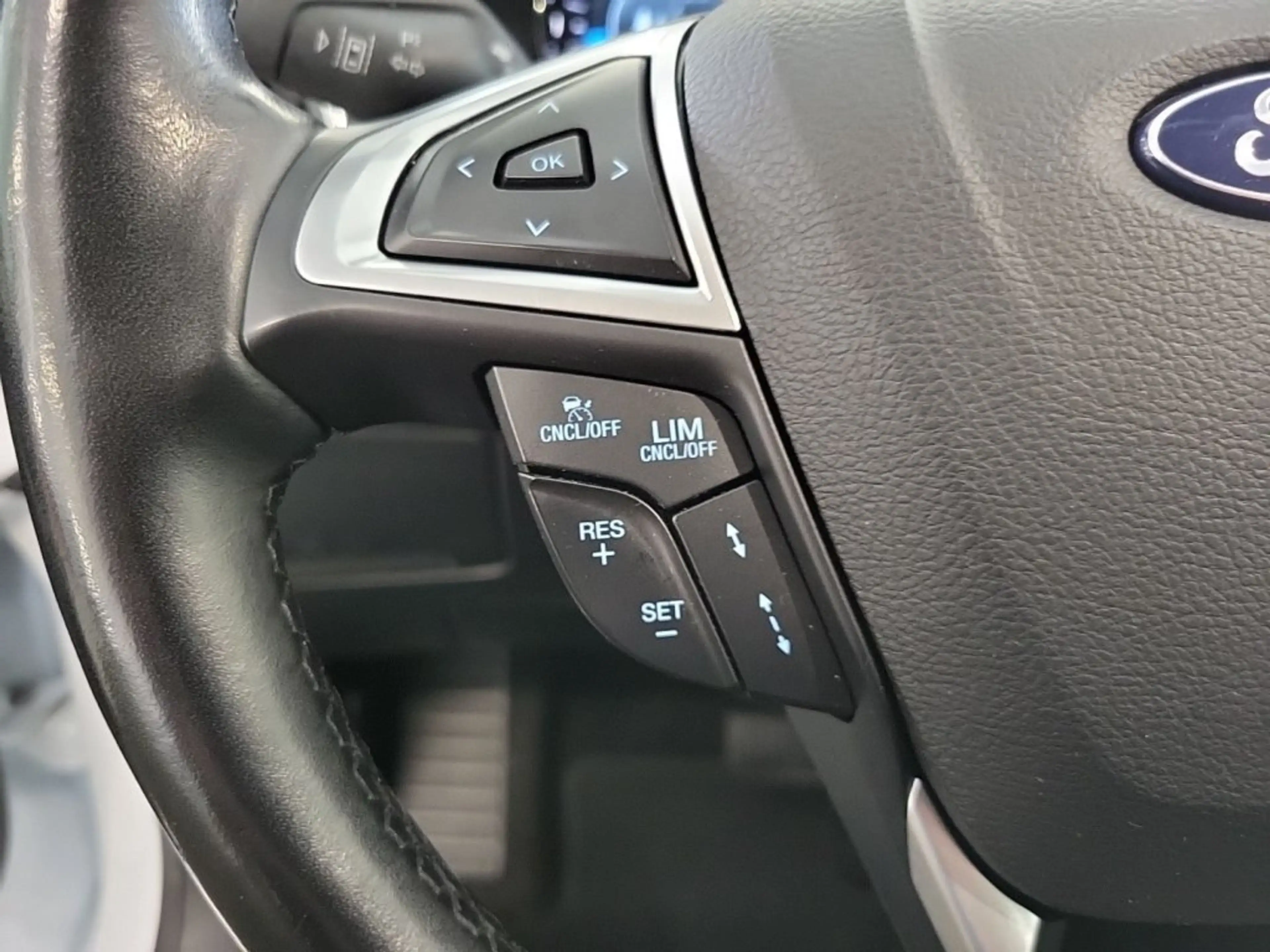 Ford S-Max Titanium 2.0 EcoBlue SCR Aut. — photo 15