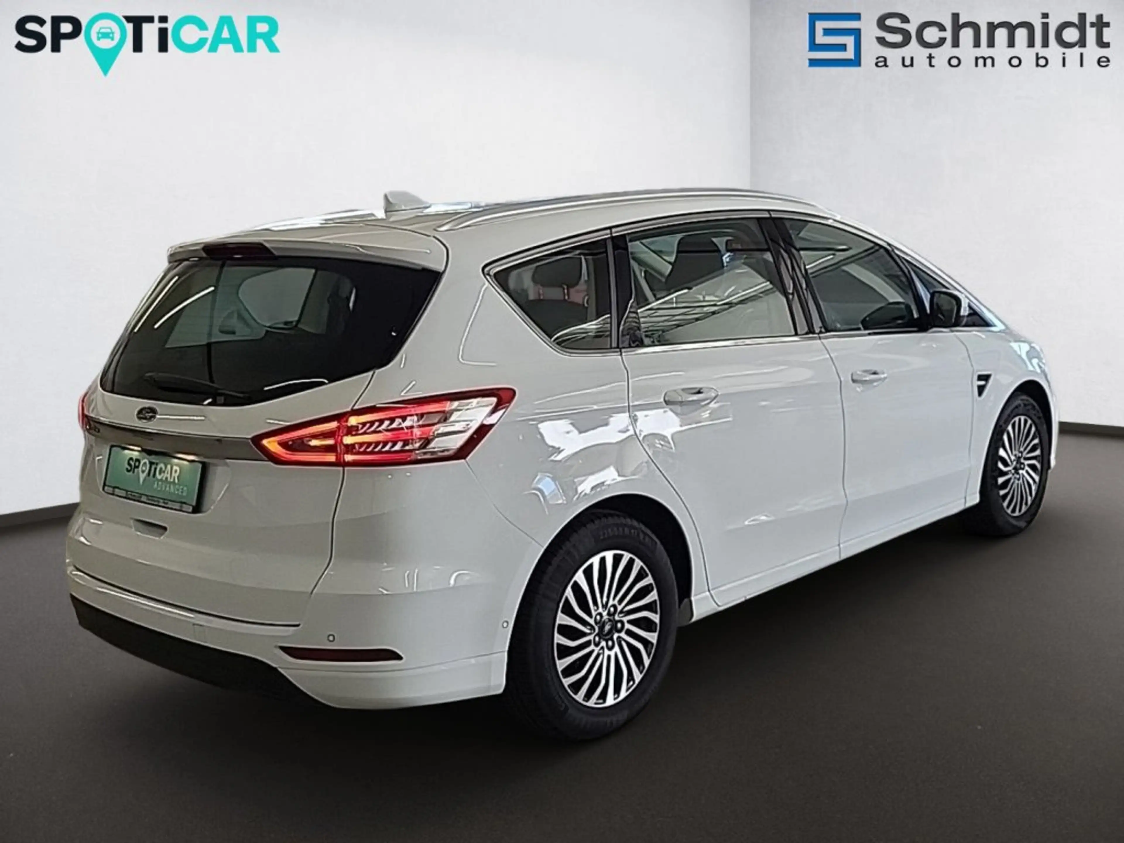 Ford S-Max Titanium 2.0 EcoBlue SCR Aut. — photo 4