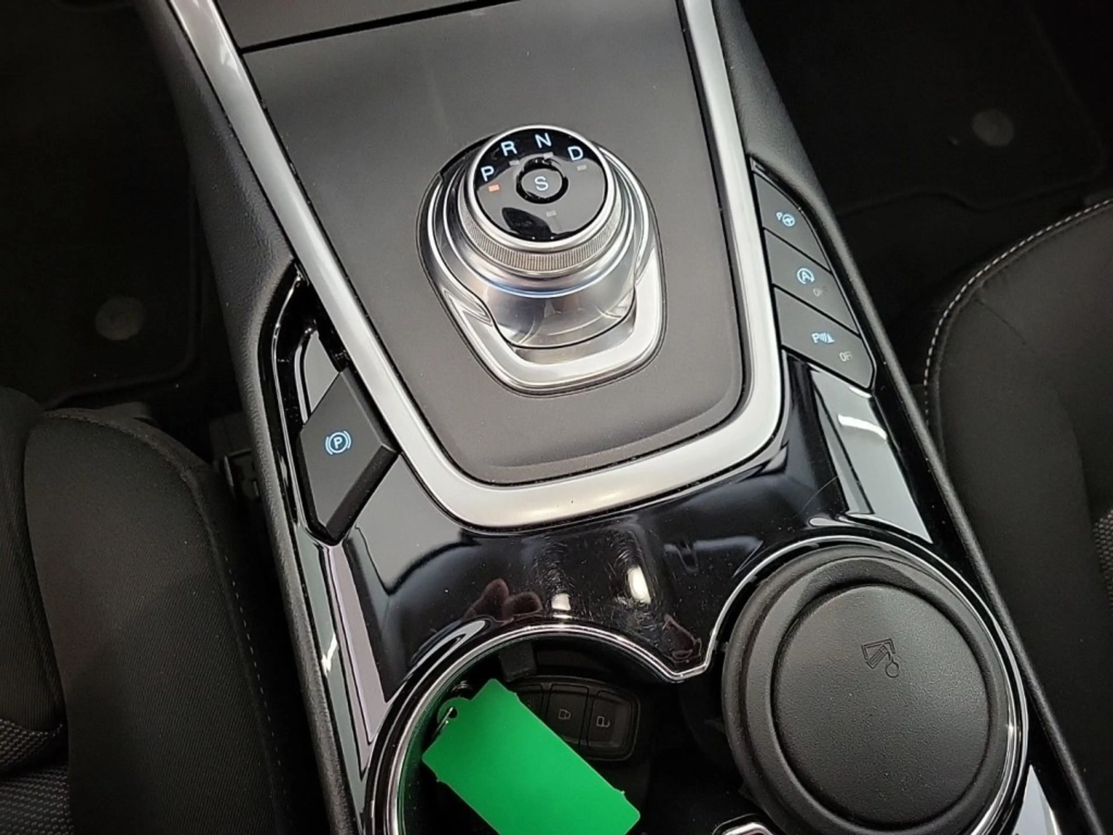 Ford S-Max Titanium 2.0 EcoBlue SCR Aut. — photo 14
