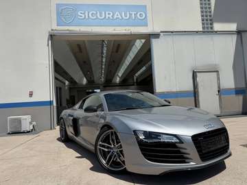R8 Coupe 4.2 V8 quattro | Full Carbon | CAMBIO MANUALE