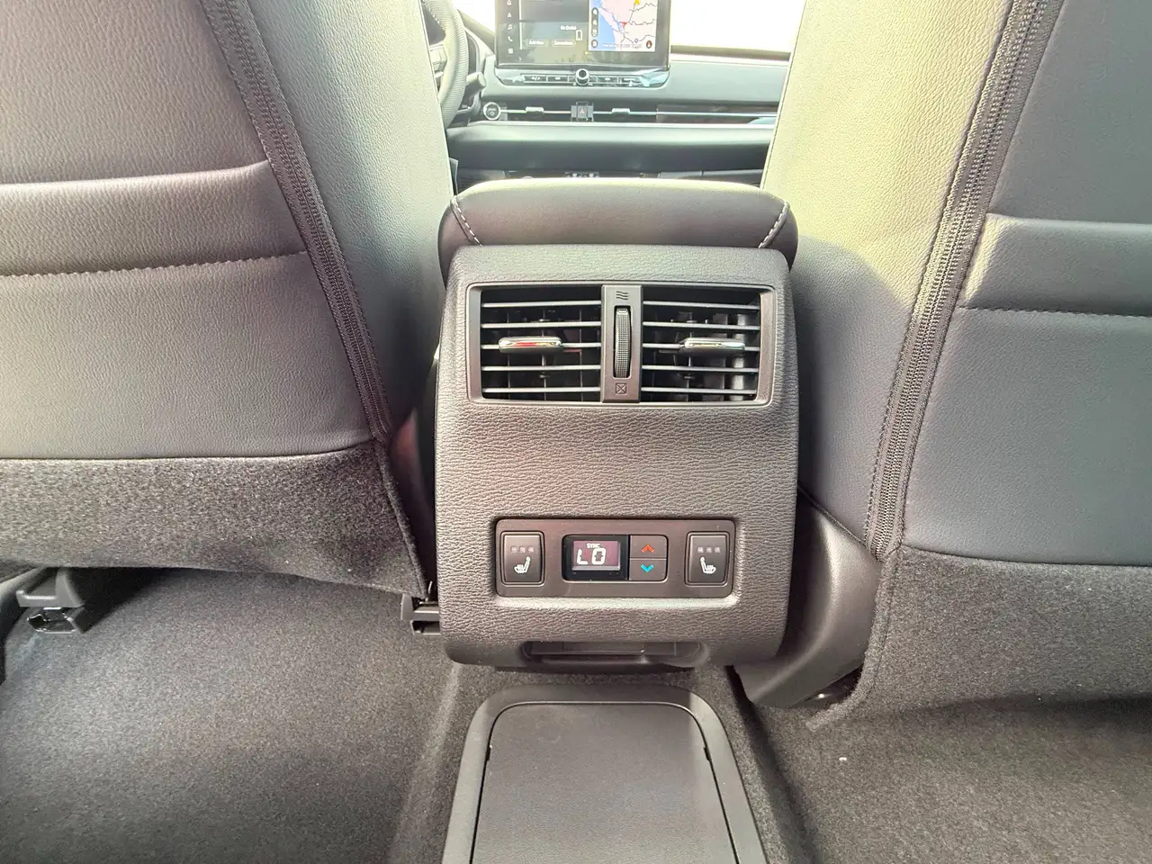 Mitsubishi Outlander снимка Mitsubishi Outlander