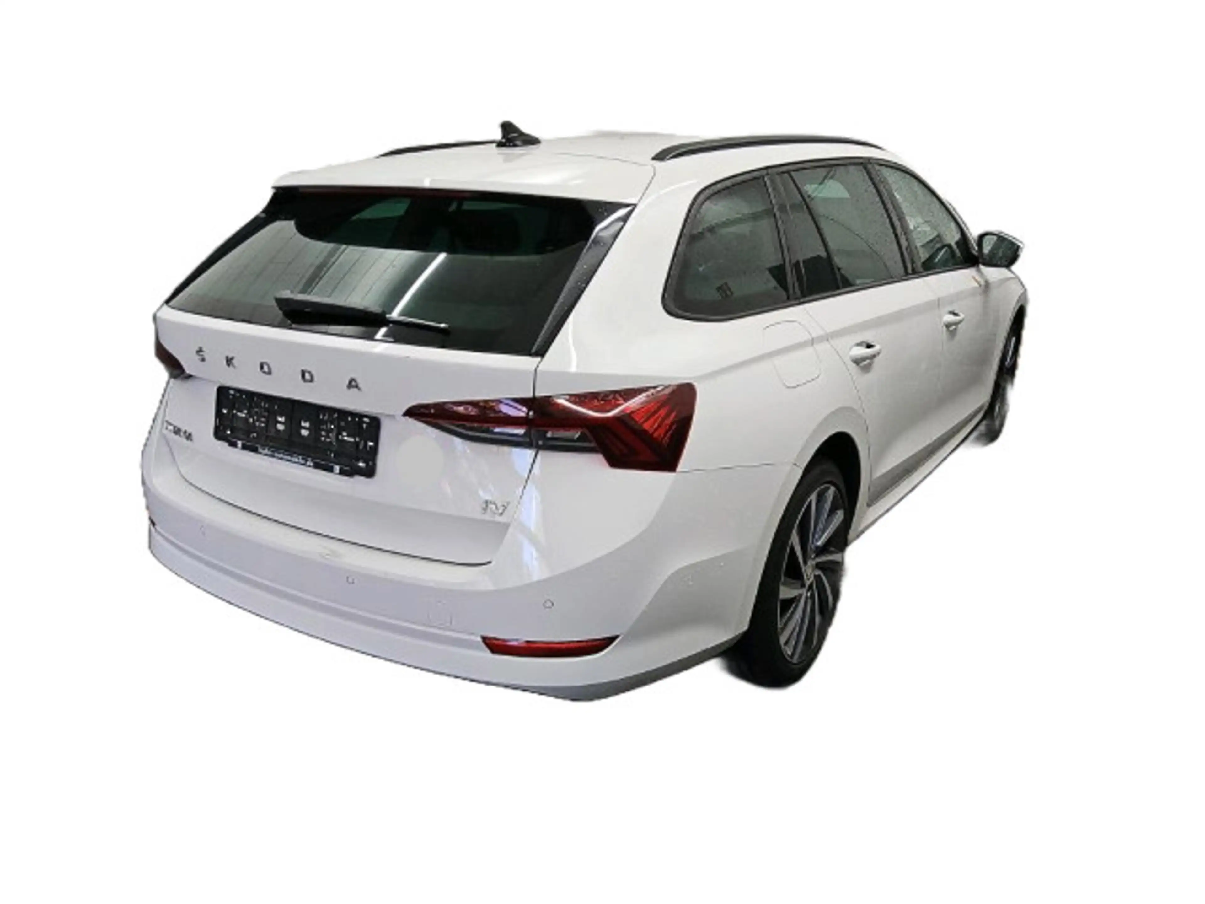 Skoda Octavia Combi 1.4TSI iV DSG Clever AHK Matrix 18 — photo 4