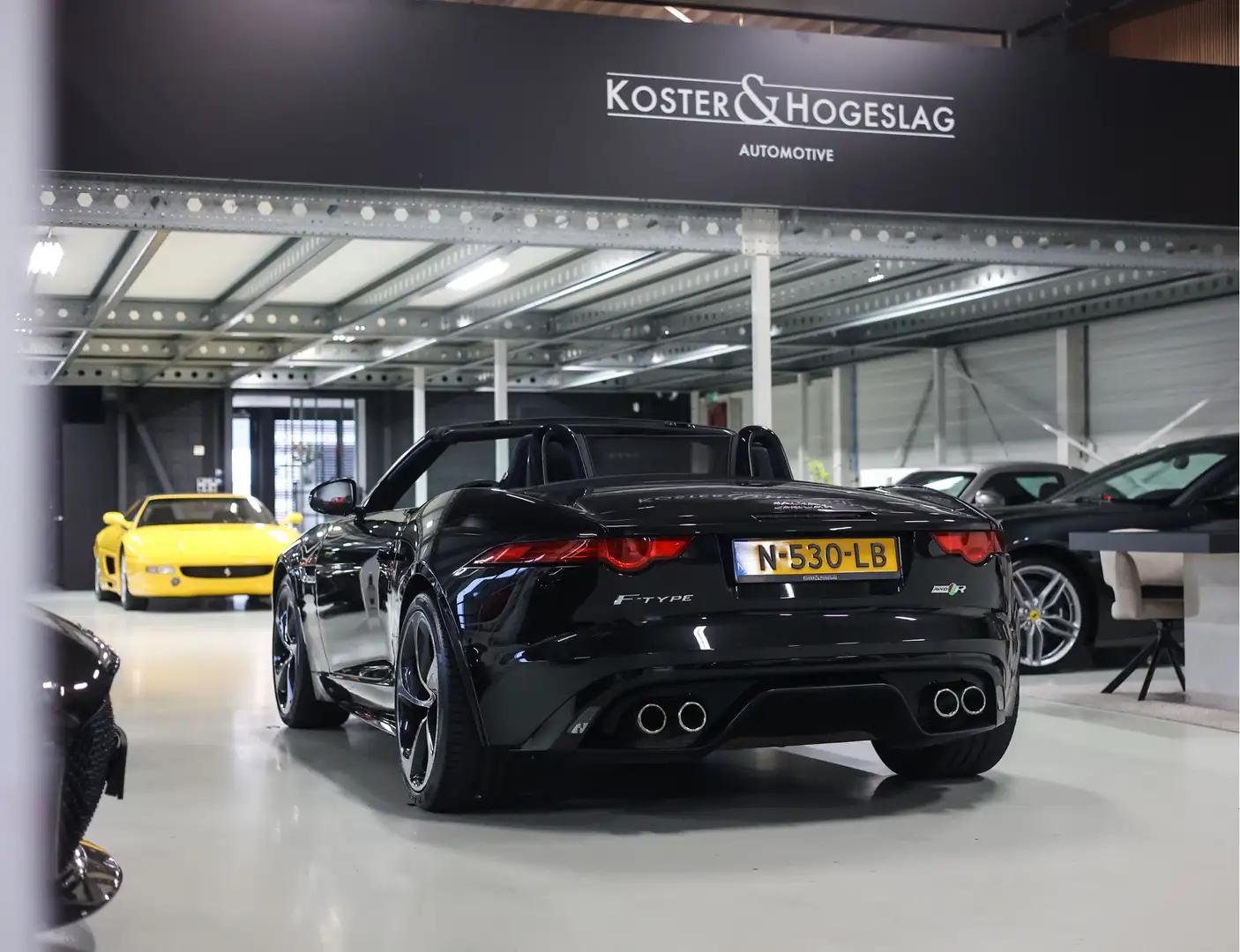 Jaguar F-Type 5.0 V8 R Convertible AWD | Historie - Camera Zwart - 2