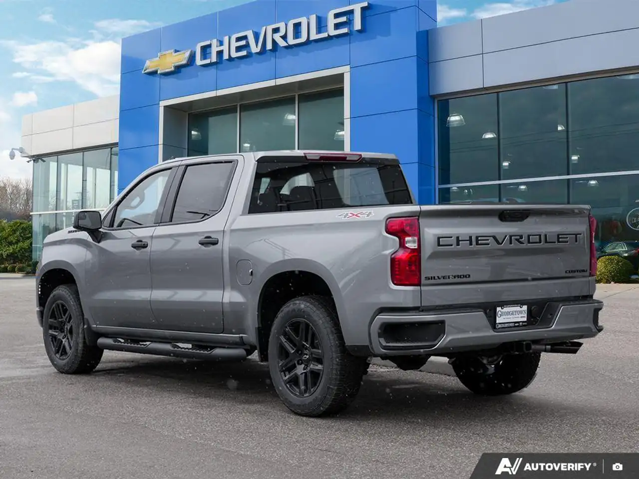 Chevrolet Silverado 1500 снимка Chevrolet Silverado 1500