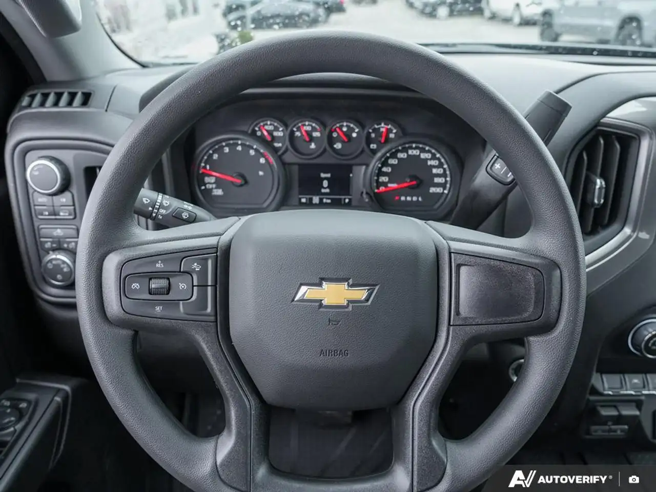 Chevrolet Silverado 1500 снимка Chevrolet Silverado 1500