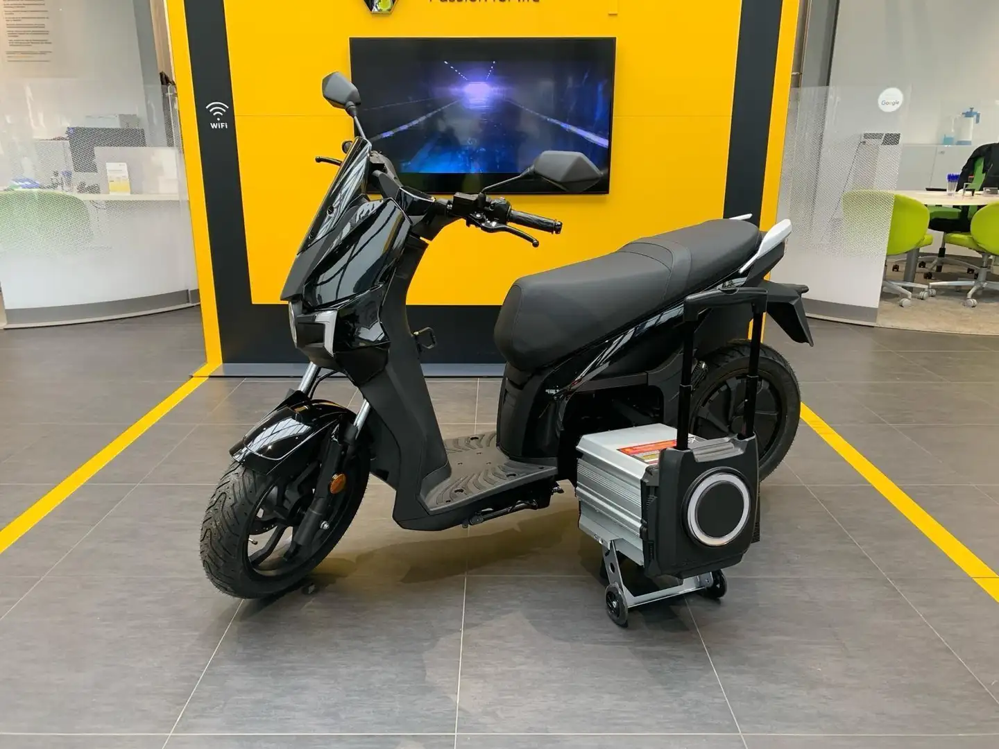 Silence S01 L3e Connected 95km/h (5,6 kWh) ELEKTROROLLER Schwarz - 2