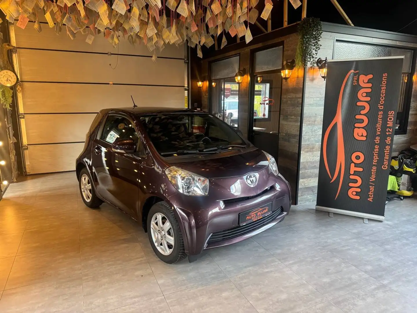 Toyota iQ iQ 1.0i VVT-i *GPS / CARNET COMPLET / AIRCO** Violet - 1