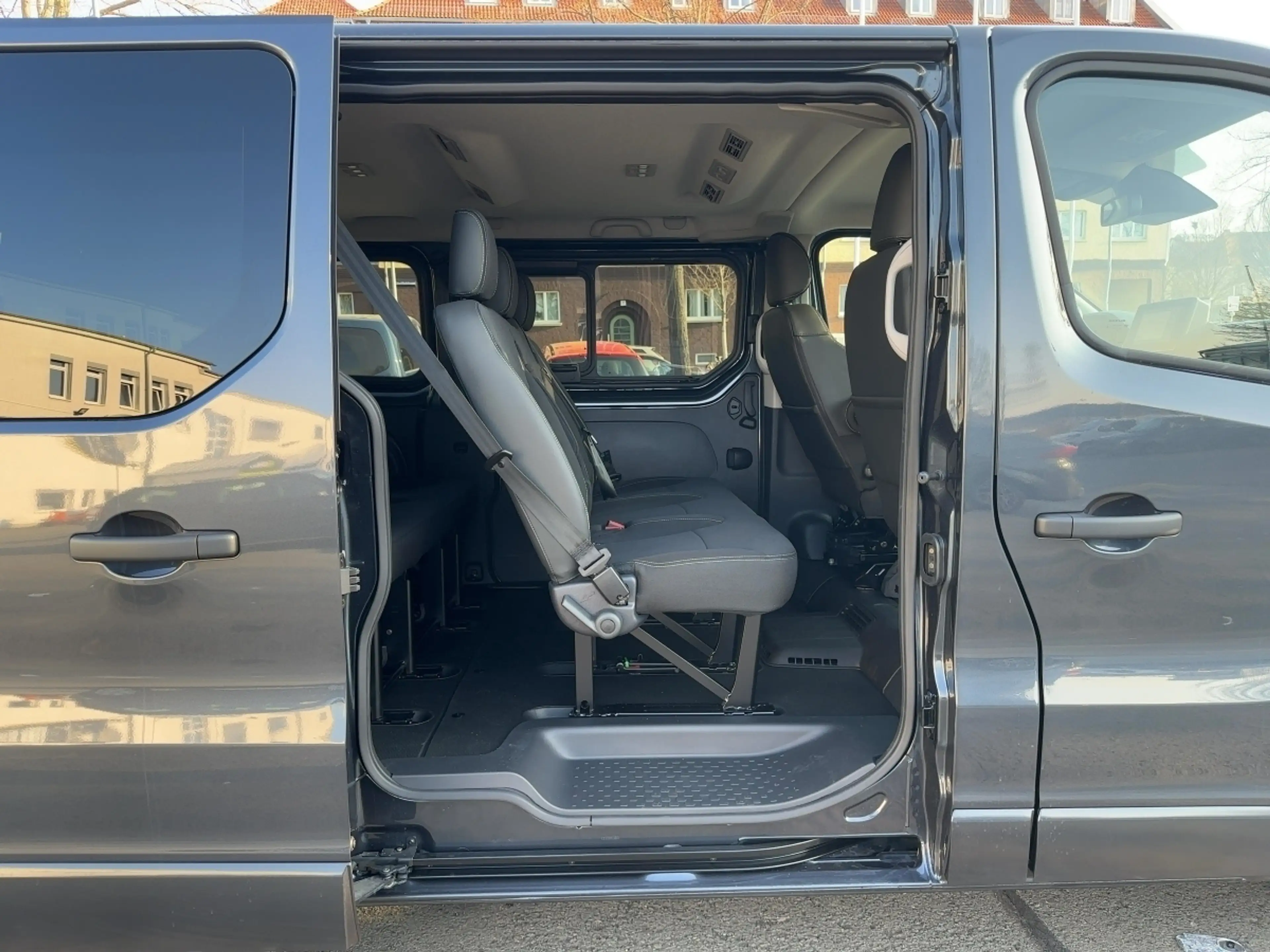 Nissan Primastar Tekna L1H1 dci 170 PS AUTOMATIK/LED — photo 11