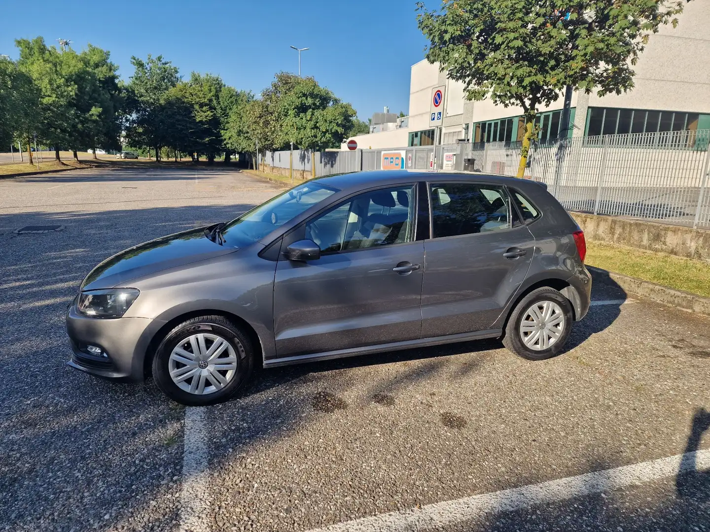 Volkswagen Polo 1.4 TDI Trendline - 1