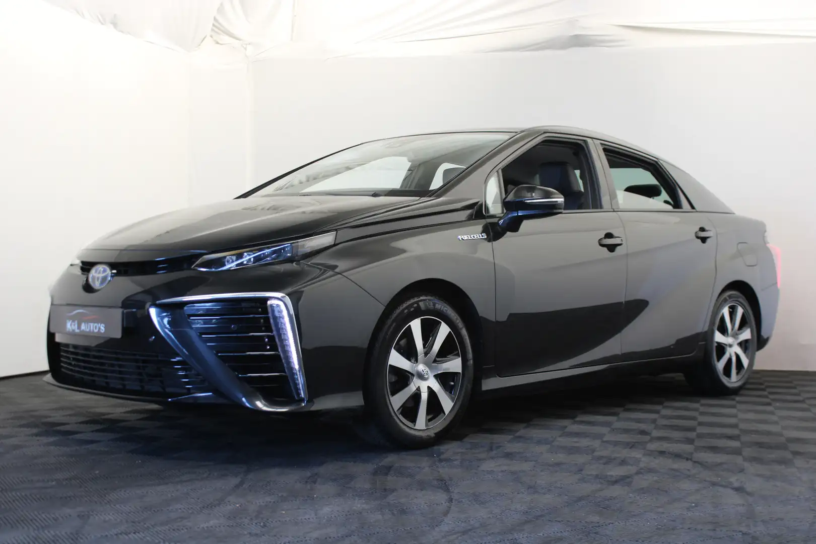 Toyota Mirai Dynamic |Stoel/stuur verwarming|Navi| Zwart - 1