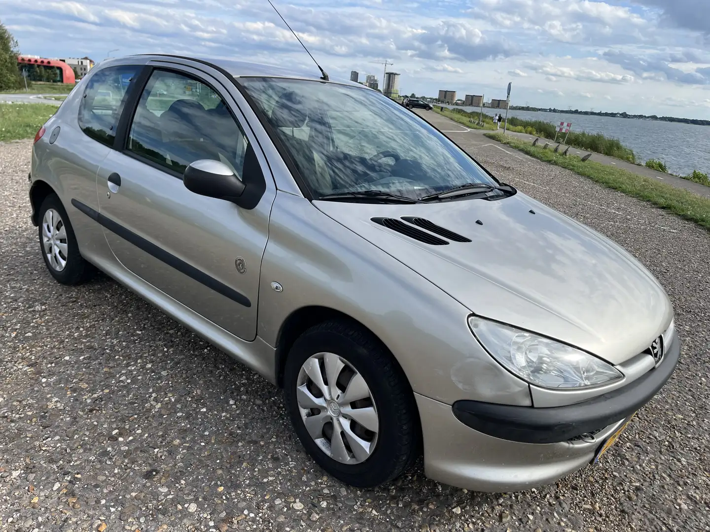 Peugeot 206 1.4 X-Design/Automaat/APK April 2026/Airco Szürke - 1