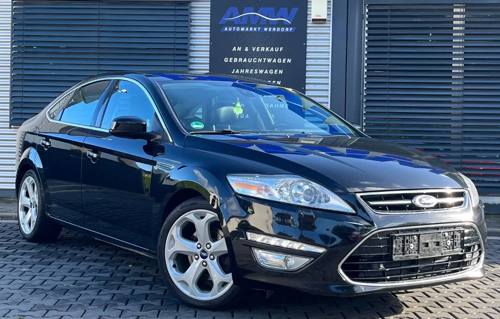 Ford Mondeo Lim. Titanium*PDC*NAVI*KLIMA*TÜV NEU 2027 Noir - 1
