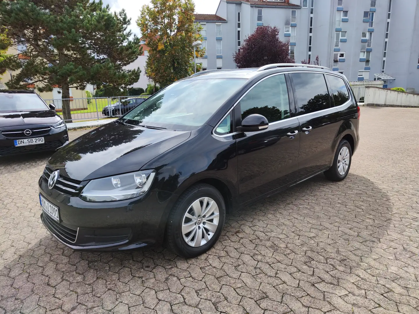 Volkswagen Sharan 2.0 TDI 150PS 7sitzer Noir - 1