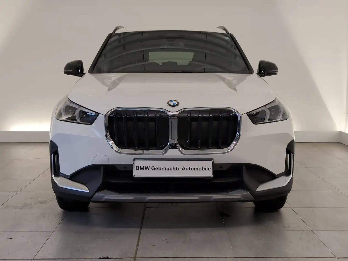 BMW X1 sDrive18d AHK/HeadUp/LED/KeylessEntry AHK/HeadUp/L Weiß - 2