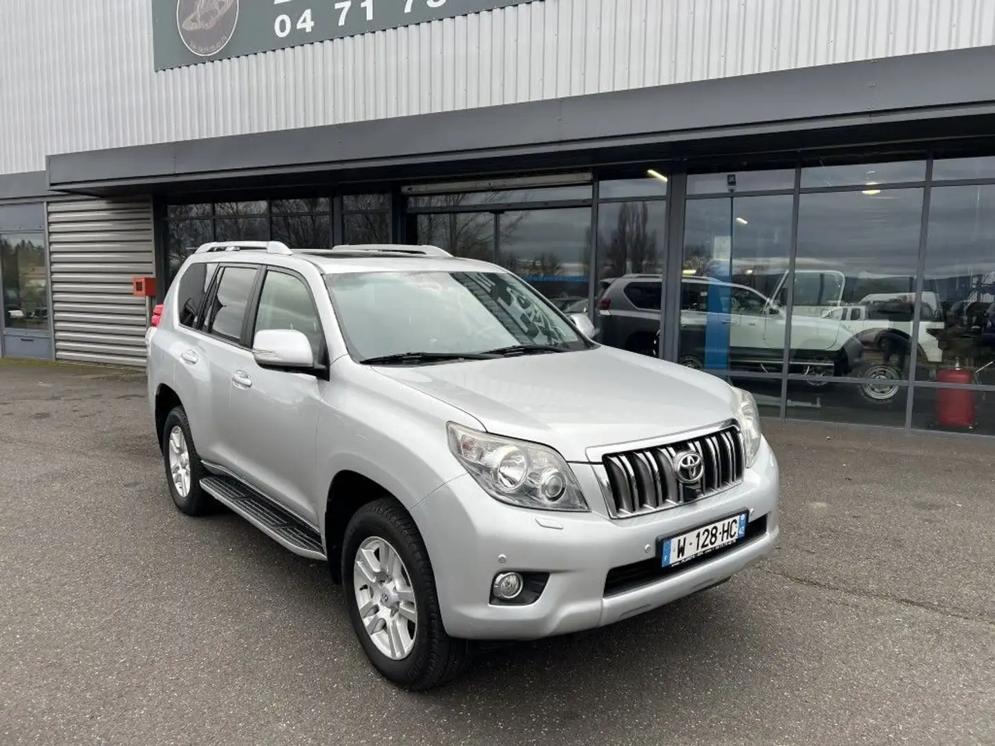 Toyota Land Cruiser KDJ 150 3 L D4D 173 CV 5 portes Lounge Grau - 2