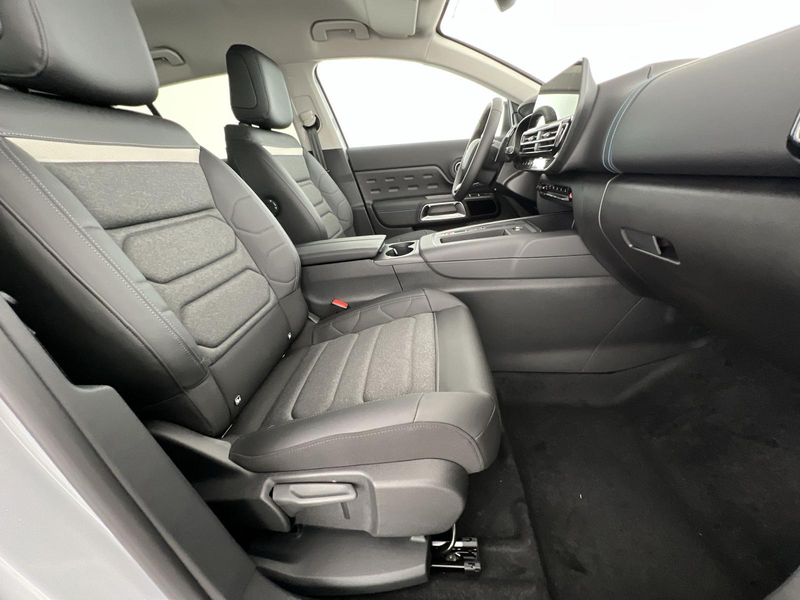 Citroen C5 Aircross Max 1.2*NAVI*SHZ*RFK*uvm — photo 10
