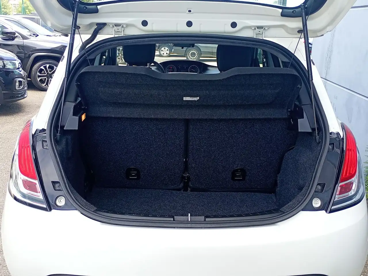 Lancia Ypsilon 2022