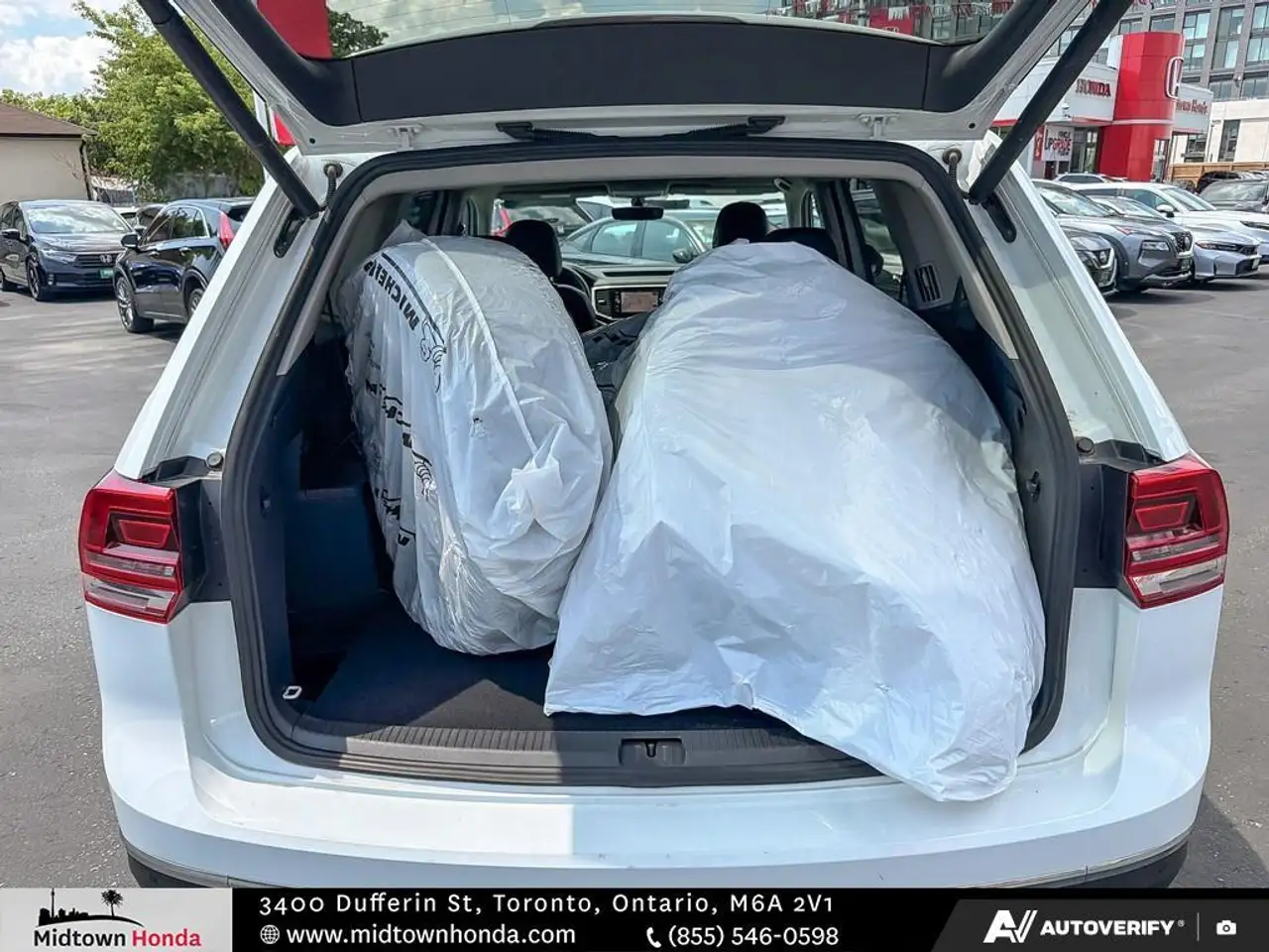 Volkswagen Atlas снимка Volkswagen Atlas