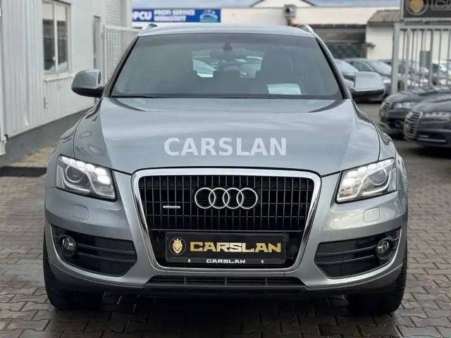 Audi Q5 view 2