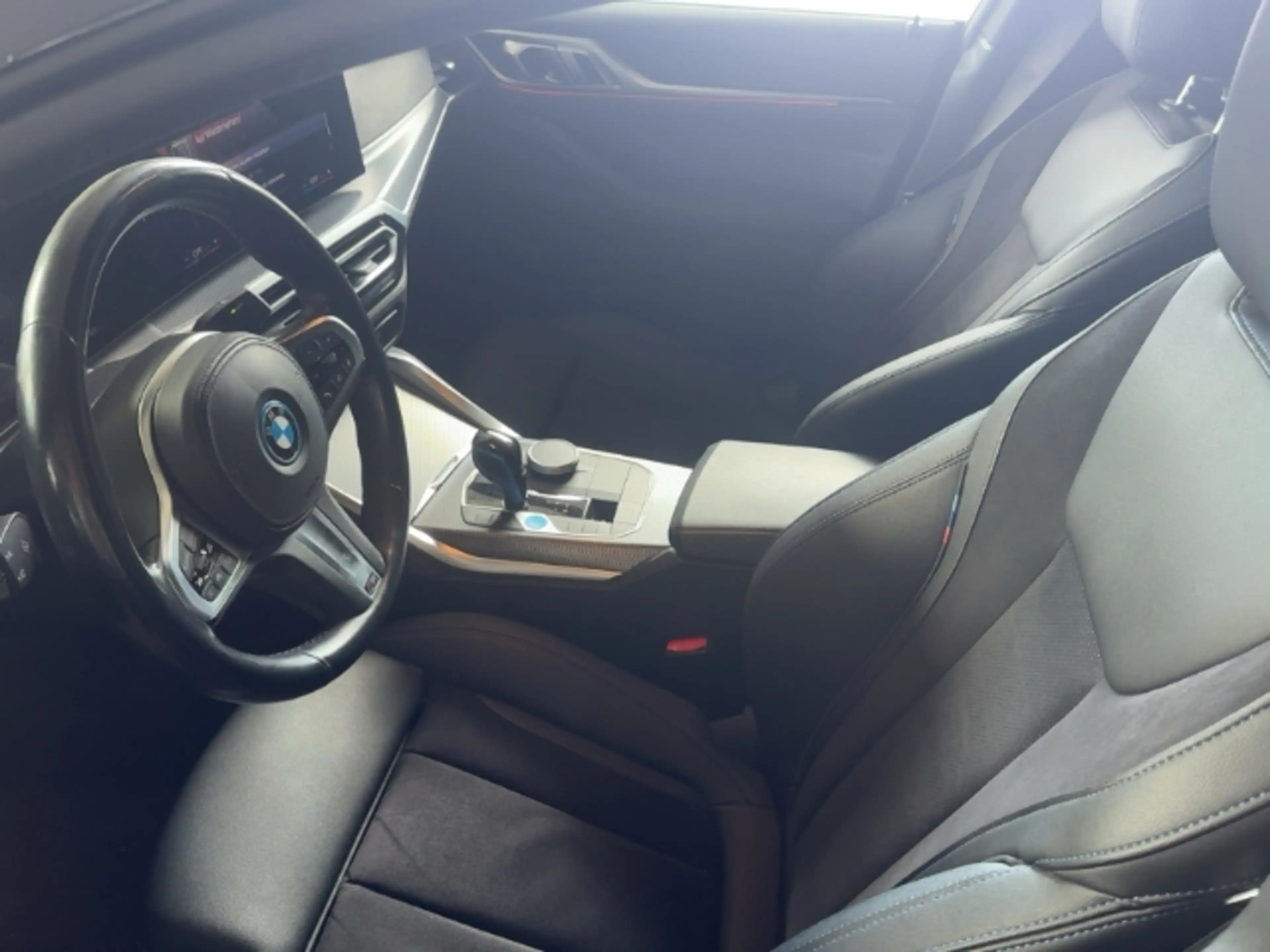 BMW i4 eDrive35 Gran Coupe Sportpaket HUD Navi Digitales — photo 6