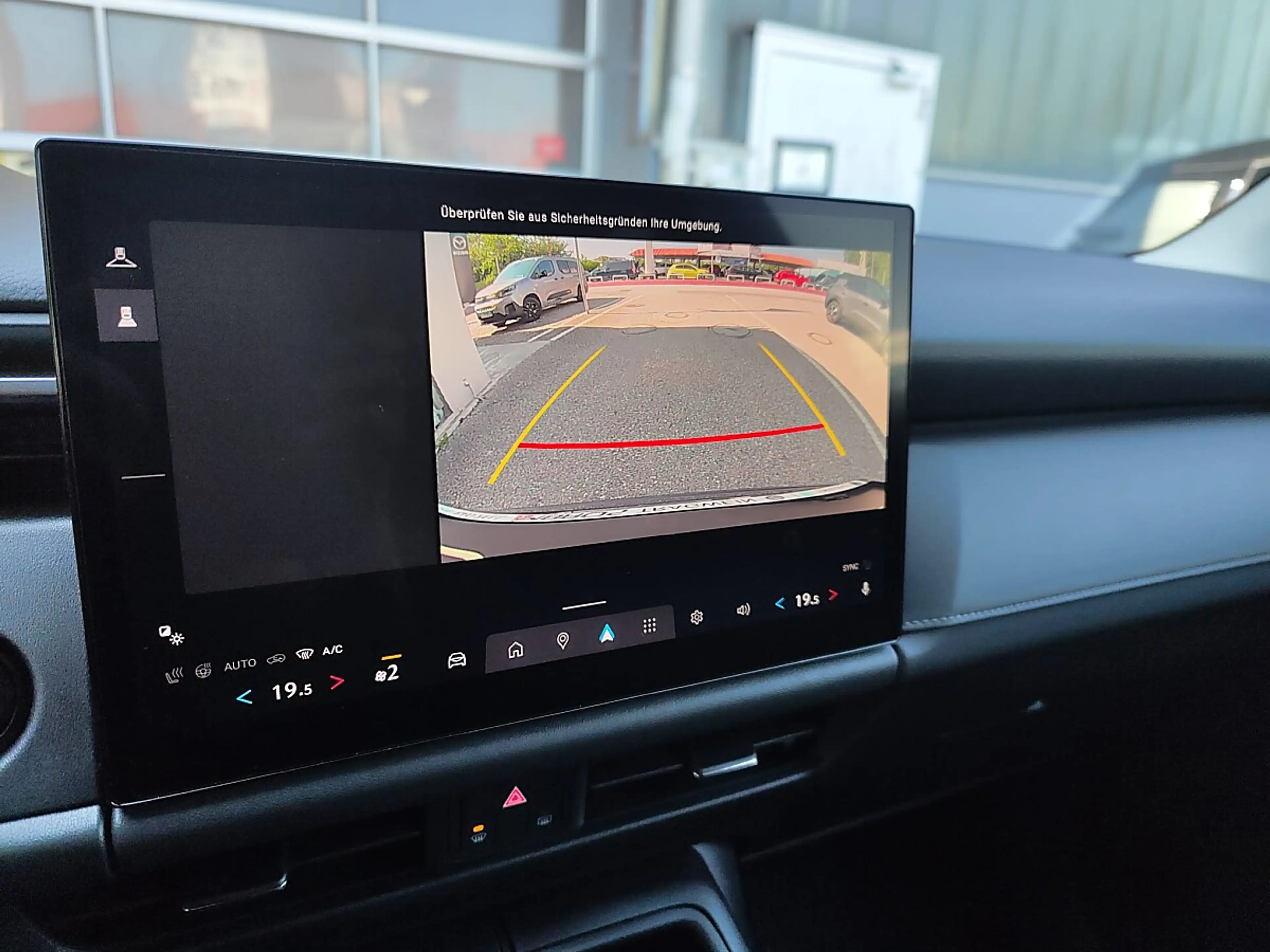 Mazda CX-5 e-Skyactiv G141 MHEV AWD Allrad Centre-Line Aut... — photo 13