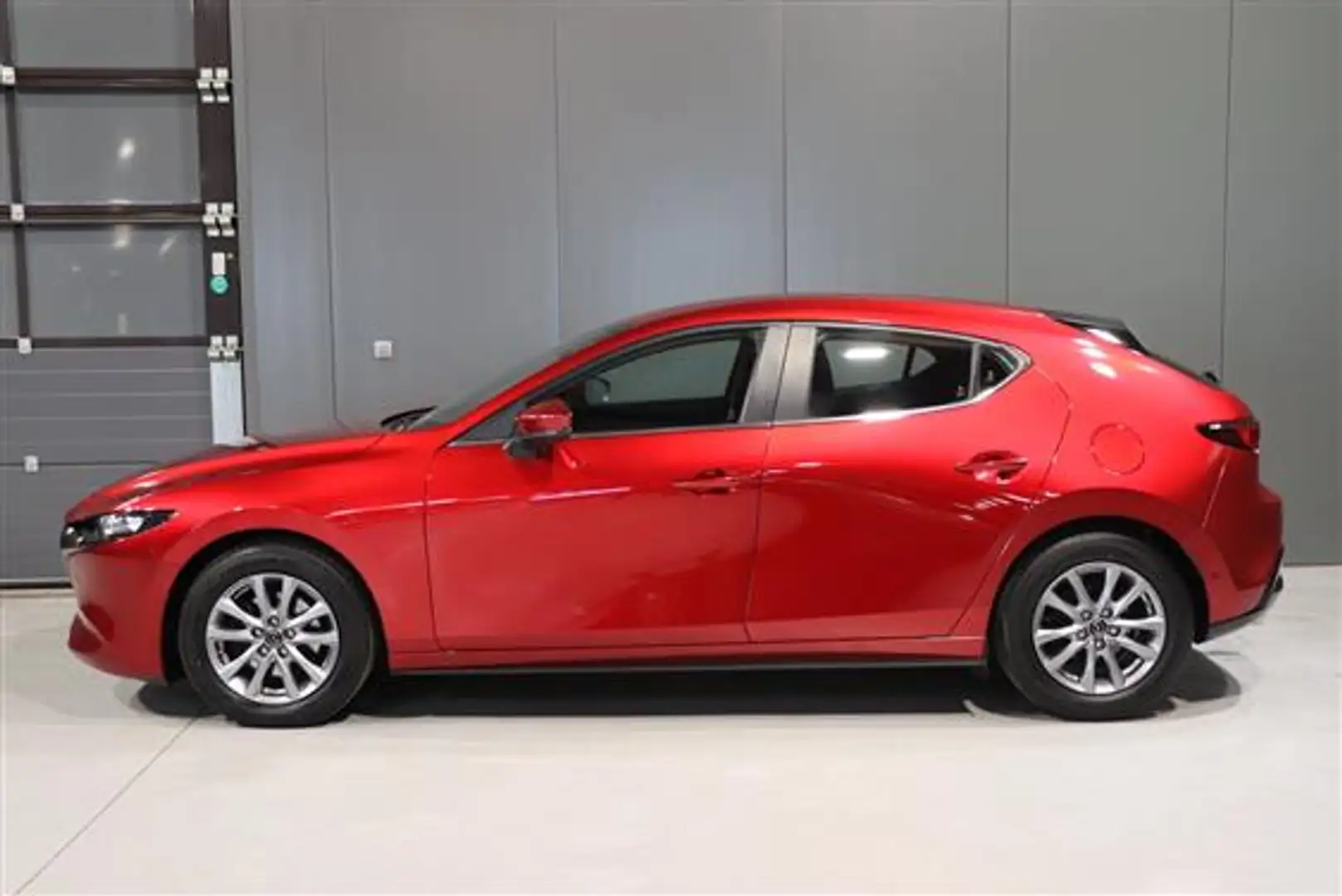 Mazda 3 2.0 SKYACTIV-G SKYDRIVE Rojo - 2